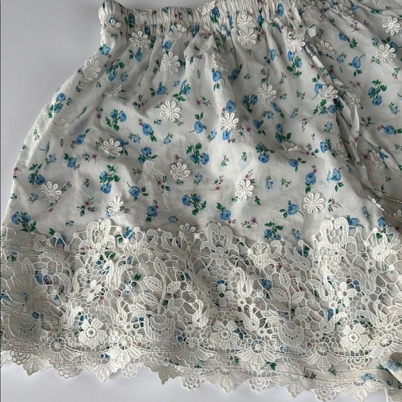 For Love and Lemons Muna Floral Embroidered Lace Pull on Cover Up Shorts Size L - Picture 6 of 13